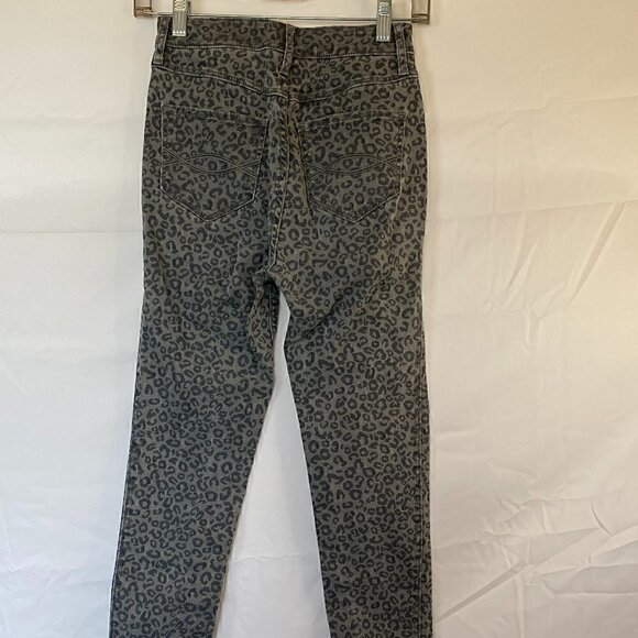 Abercrombie & Fitch High Rise Animal Print Jeans - Picture 4 of 6